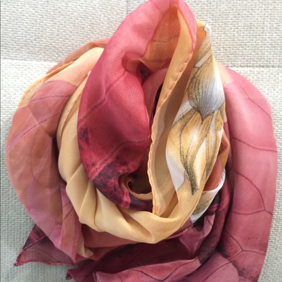 Scarf - Picture 3 of 5